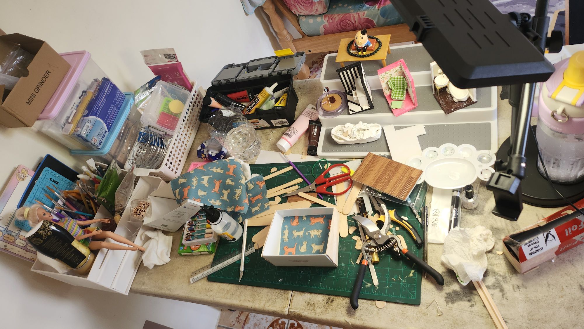Creative Chaos: Exploring my Miniature dollhouse workspace